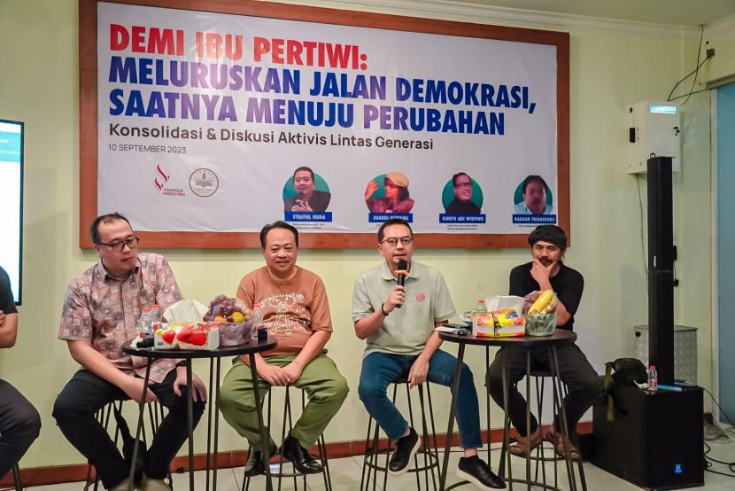 Wasekjen DPP PKB Syaiful Huda, saat mengisi materi sebagai narasumber dalam Konsolidasi dan Diskusi Aktivis Lintas Generasi.  