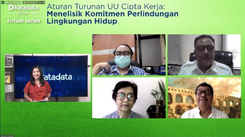 Webinar Katadata dengan tema 