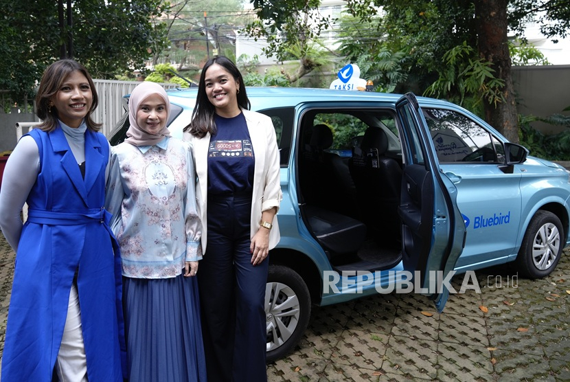 Cara Bluebird Mengubah Perjalanan Jadi Ruang Healing di Tengah Stres Kota Besar