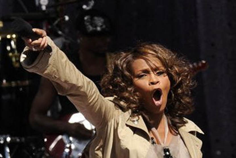 Mendiang penyanyi Whitney Houston sukses membintangi film The Bodyguard bersama Kevin Costner pada 1992. Warner Bros kini bersiap membuat ulang film tersebut.