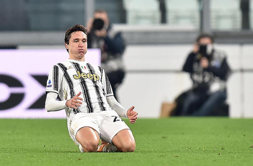 Winger Juventus Federico Chiesa merayakan golnya ke gawang Atalanta. Juventus ditahan Atalanta 1-1.