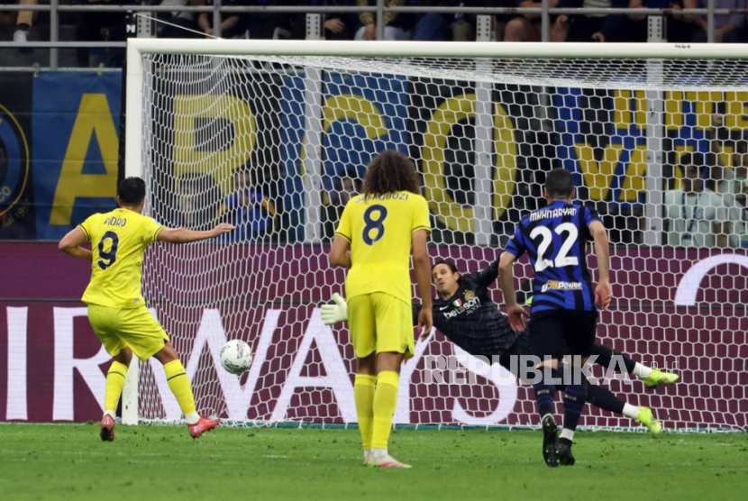 Winger Lazio Pedro Rodriguez mencetak gol penyeimbang ke gawang Inter dalam lanjutan Serie A Liga Italia di Stadion Giuseppe Meazza, Milan, Snein (19/5/2025) dini hari WIB. Lazio menahan Inter 2-2. 