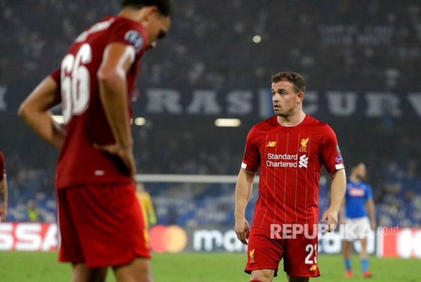 Gelandang serang  Liverpool Xherdan Shaqiri (kanan).