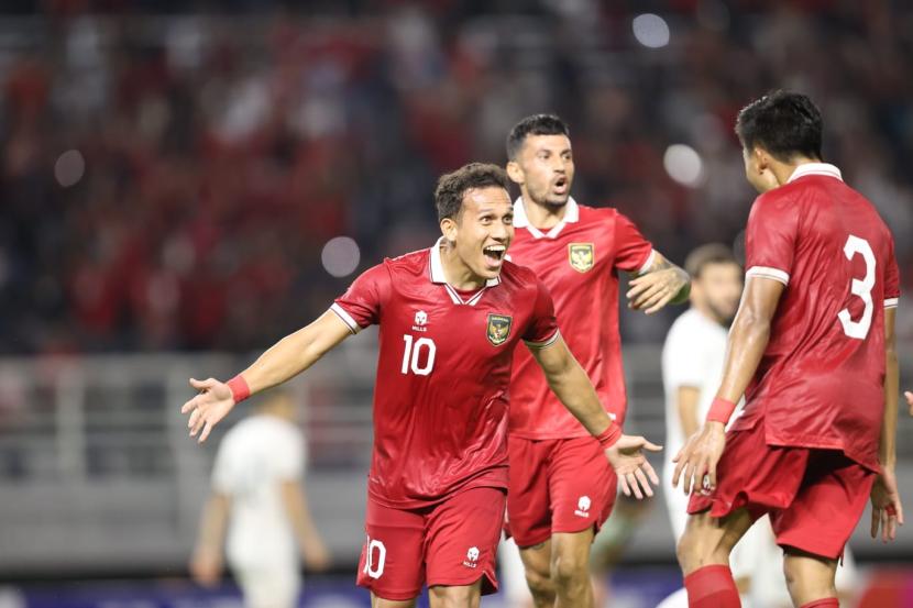 Winger timnas Indonesia Egy Maulana Fikri merayakan gol yang dicetaknya ke gawang Turkmenistan.
