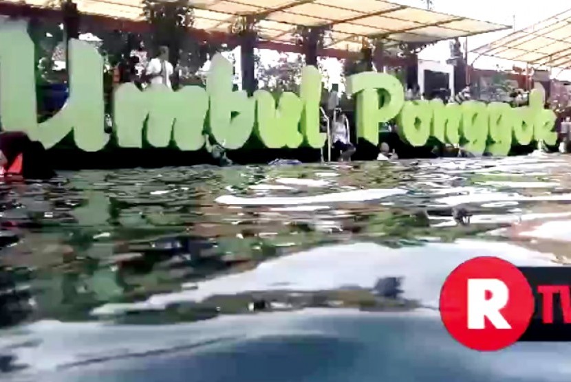 Sensasi Berenang Di Umbul Ponggok Republika Online