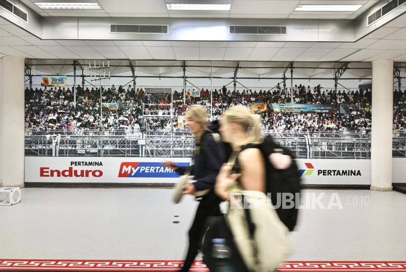 Wisatawan mancanegara berdatangan ke Lombok, Nusa Tenggara Barat (NTB), untuk menyaksikan Pertamina Grand Prix of Indonesia 2025 siap digelar pada 3–5 Oktober di Pertamina Mandalika International Circuit.