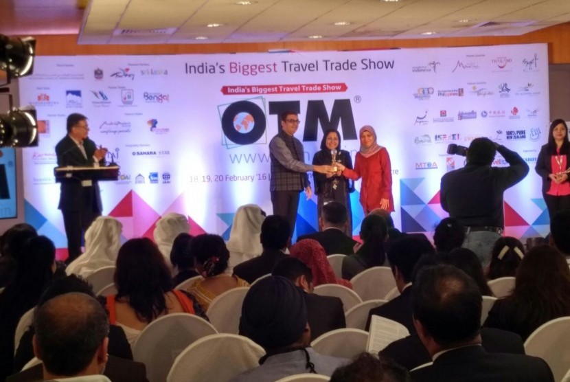  Wonderful Indonesia meraih penghargaan bergengsi di ajang Outbond Travel Mart di Mumbai (OTM), India, Ahad (21/2).