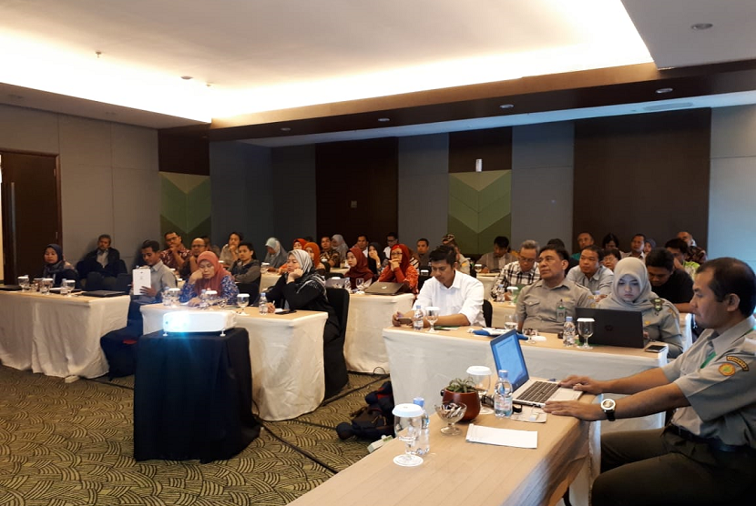 Workshop Aplikasi Pelepasan Varietas Tanaman secara online, di IPB Convention Hotel Bogor, Kamis (10/10).