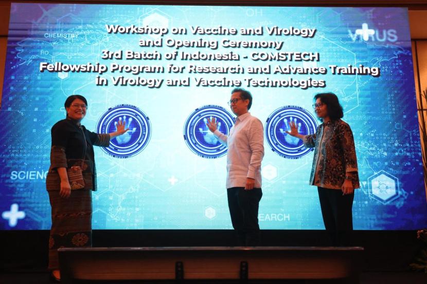 Workshop on Vaccine and Virology and Opening Ceremony 3rd batch di Indonesia