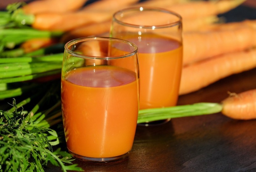 Wortel sebagai sayuran tidak hanya baik untuk kesehatan mata, tetapi juga untuk fungsi tubuh lainnya. Jus wortel campur jeruk dapat menjadi minuman segar yang membantu menurunkan berat badan.