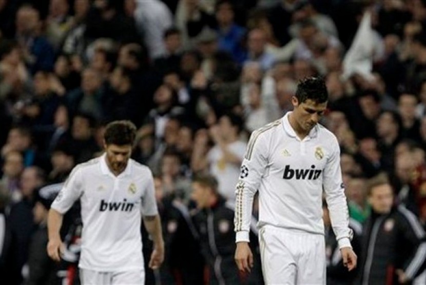 Xabi Alonso dan Cristiano Ronaldo 