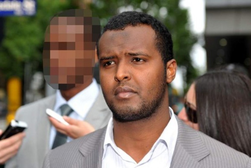 Yacqub Khayre dibebaskan oleh pengadilan di Melbourne 23 Desember 2010 dari tuntutan rencana serangan terhadap barak militer Holsworthy di Sydney.