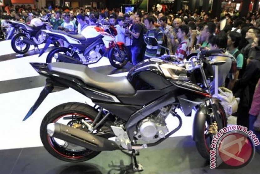 Yamaha New Vixion saat peluncurannya pada pameran Jakarta Motor Cycle Show di JCC Senayan, Oktober 2012