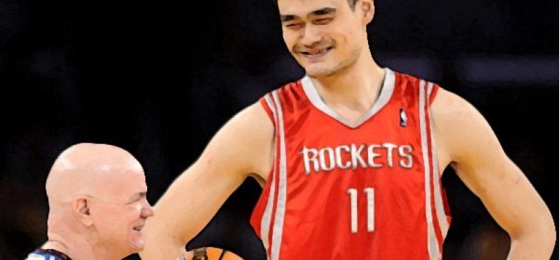 Yao Ming asal Cina yang memperkuat klub Houston Rockets 