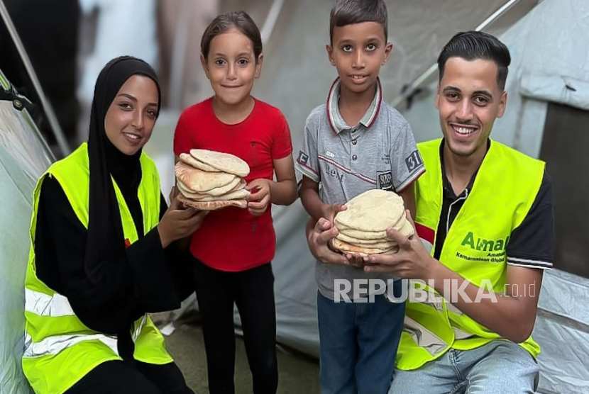 Yayasan Amanah Kemanusiaan Global (AMAL) telah menyalurkan bantuan kemanusiaan kepada 9.418 penerima manfaat di Palestina dan Indonesia sepanjang Agustus 2025.