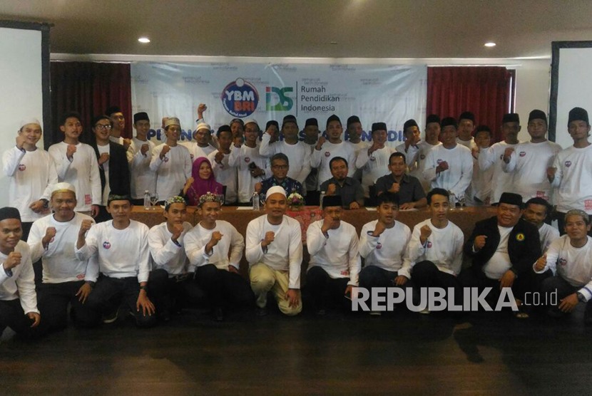 Yayasan Baitul Maal BRI (YBM BRI) menggelar pelatihan bagi pendidik pondok pesantren mitra YBM BRI di Bandung.