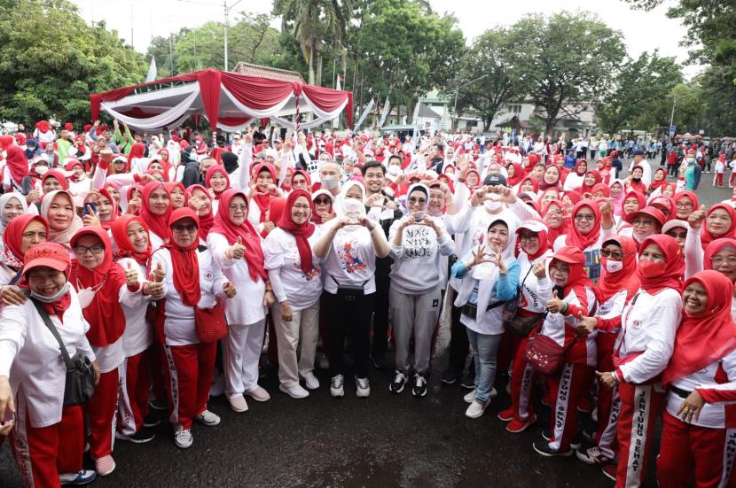 Yayasan Jantung Indonesia (YJI), Cabang Kabupaten Musi Banyuasin yang diketuai oleh Asna Aini Apriyadi turut mengikuti rangkaian pemecahan rekor MURI.