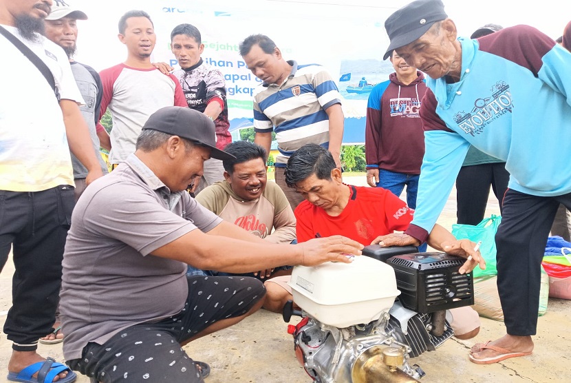 Yayasan Maritim Nusantara Lestari dan Aruna bersama Astra International menjalankan program Desa Sejahtera Astra (DSA) yang bertujuan untuk mengembangkan keterampilan dan keahlian masyarakat di desa setempat.