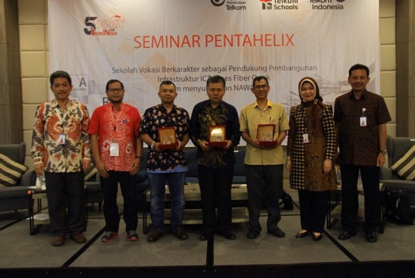 Yayasan Pendidikan Telkom melalui Direktorat Primary & Secondary Education menggelar seminar Pentahelix untuk Indonesia, Kamis (30/3).