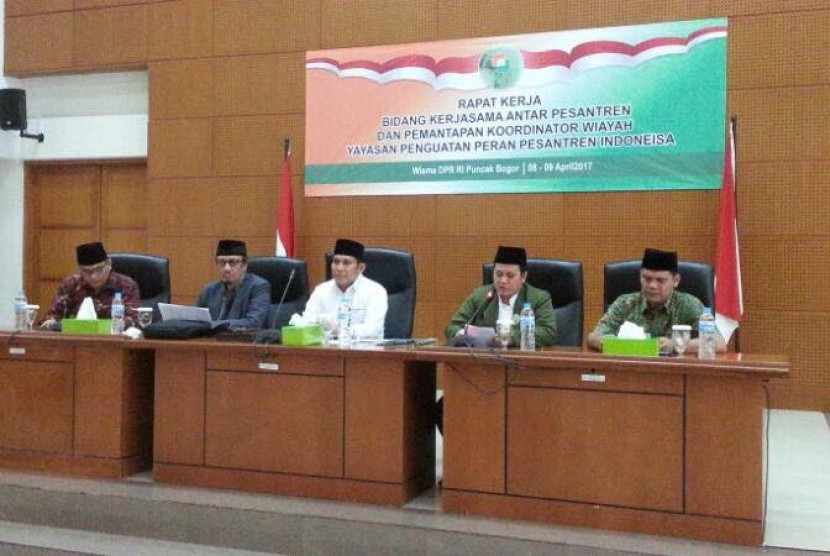 Yayasan Penguatan Peran Pesantren indonesia ( YP3I ) menggelar temu nasional pesantren di Puncak, Bogor, Jawa Barat, 8-9 April 2017.