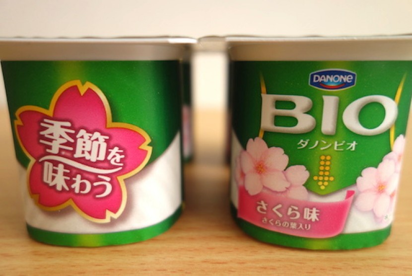 Yogurt sakura Danone