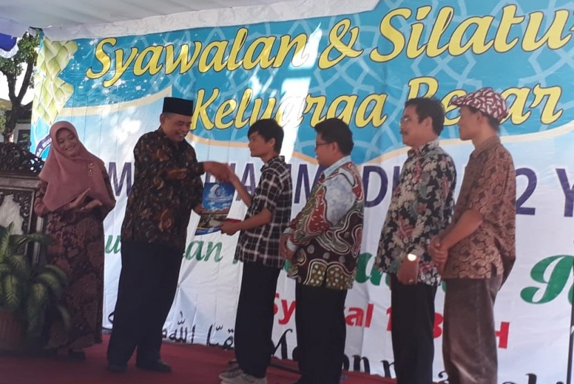 Yuanditra San siswa SMA Muhammadiyah 2 Yogyakarta meraih medali emas di bidang kebumian dalam olimpiade sains nasional (OSN) di Padang yang berlangsung 1-7 Juli2018. 