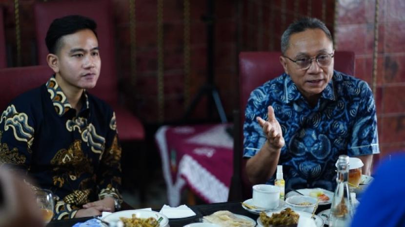 Ketua Umum PAN Zulkifli Hasan dan Wali Kota Solo Gibran Rakabuming bertemu membicarakan politik dan keumatan 