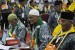 Asrama Haji Pondok Gede.Sejumlah calon jamaah haji kloter II dari Banten periksa kesehatan, di Asrama Haji Pondok Gede, Jakarta Timur, Ahad,(7/7).