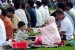 Anak-anak bermain usai melaksanakan Shalat Idul Fitri 1439 Hijriah di Lapangan Astrid Kebun Raya Bogor, Kota Bogor, Jawa Barat. 50 Titik Lokasi Sholat Idul Fitri Muhammadiyah di Bogor, Tangerang, dan Bekasi