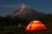 Guguran lava pijar Gunung Merapi terlihat dari Turi, Sleman, DI Yogyakarta, Ahad (21/7/2024). Menurut data BPPTKG periode pengamatan 21 Juli 2024 pukul 00.00 - 24.00 WIB Gunung Merapi yang berstatus siaga (level III) itu mengalami 31 kali guguran lava pijar dengan jarak luncur maksimal 1.600 meter ke arah barat daya. 