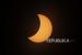Bulan bergerak melintasi matahari saat terjadi gerhana matahari totalitas di Piedra del Aguila, Argentina, Senin 14 Desember 2020. Gerhana matahari hibrida akan mewarnai langit pada 20 April 2023.