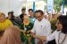 Sekretaris Jenderal Kementerian Perdagangan (Kemendag) Karyanto Suprih saat meninjau Pasar Sembako Murah, di Sawangan, Depok, Senin (20/5). 