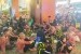 Ribuan jemaah calon umrah terlantar di Terminal 3 Bandara Internasional Soekarno-Hatta, Tangerang, Kamis (27/2).(Republika/Abdurrahman Rabbani)