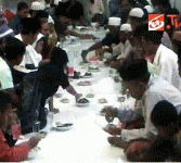 Acara buka puasa bersama di Masjid Kampung Jawa, Bali.