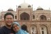 Ati Hilmiyati dan suami