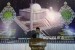Gubernur NTB TGH Muhammad Zainul Majdi memberikan ceramah sebelum shalat tarawih di Masjid Istiqlal, Jakarta, Kamis (8/6).
