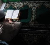 Mengisi iktikaf di malam ganjil Ramadhan dengan tadarus