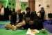 Muslim Amerika berbincang dalam sebuah masjid di New York