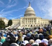 Muslim Amerika shalat berjamaah di Capitol Hill