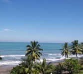 Pantai Palabuhanratu Sukabumi, Jawa Barat.