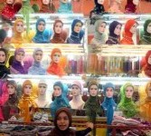 Pedagang jilbab raih keuntungan besar selama Ramadhan. (ilustrasi)