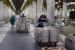 Pekerja menyiapkan termos wadah air zamzam di Masjid Nabawi, Madinah, Arab Saudi, Selasa (11/4/2023). Masjid Nabawi bersiap menghadapi lonjakan jamaah di 10 hari terakhir Ramadhan. Masjid Nabawi Siap Terima Lonjakan Jamaah di 10 Hari terakhir Ramadhan