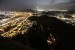   Pemandangan puncak gunung Jabal Nur dengan latar belakang kota Makkah, Ahad (21/10).   (Hassan Ammar/AP)