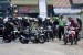  Pemudik kendaraan motor roda dua tergelincir di jalan yang rusak di jalur pantura, Jalan Raya Comohong, Bulakamba, Brebes, Jawa Tengah, Sabtu (3/8).  (Republika/ Yasin Habibi)