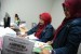 Petugas sedang mendata agen tour travel penyelenggara ibadah haji dan umroh di kantor Asosiasi Muslim Penyelenggara Haji dan Umroh Republik Indonesia (AMPHURI), Jakarta, Senin (16/2). 
