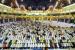 Ribuan umat muslim melaksanakan shalat tarawih