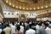 Ribuan warga Mataram beribadah Shalat Tarawih pertama di Masjid Hubbul Wathan, Islamic Center NTB, Jumat (26/5) malam.