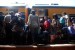 Sejumlah calon penumpang kereta api Logawa jurusan Jember-Purwokerto antre ketika memasuki kereta di Stasiun Gubeng, Surabaya, Jatim, Senin (13/8)