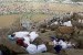Pesan Imam Ghazali Saat Ada Masalah dalam Perjalanan Haji. Sejumlah jamaah menginap di Jabal Rahmah saat berwukuf di Padang Arafah, Makkah, Arab Saudi.
