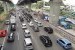 Sejumlah kendaraan sedang melintas di Jalan Tol Jakarta-Cikampek (ilustrasi)